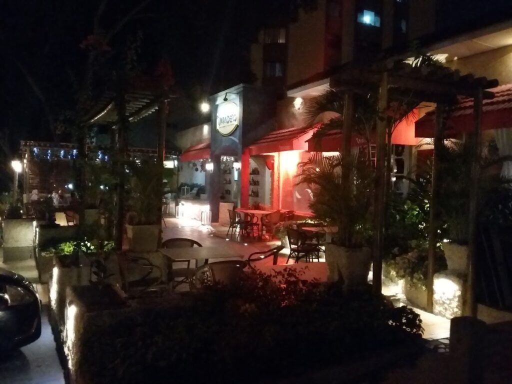 Interior patio of a historic home in Alto Prado